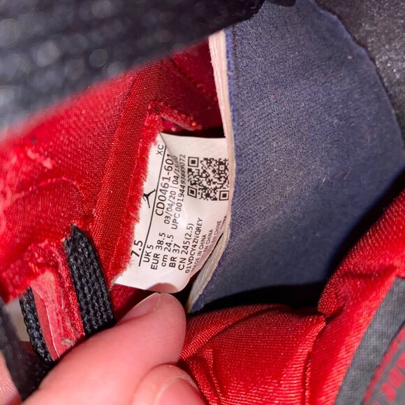 Nike Air Jordan 1 Retro High Satin Snake Chicago (W) – Size 7.5 - Picture 4 of 8